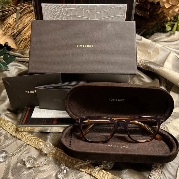 Tom Ford Eyeglasses with Case and Accessories - Picture 4 of 16